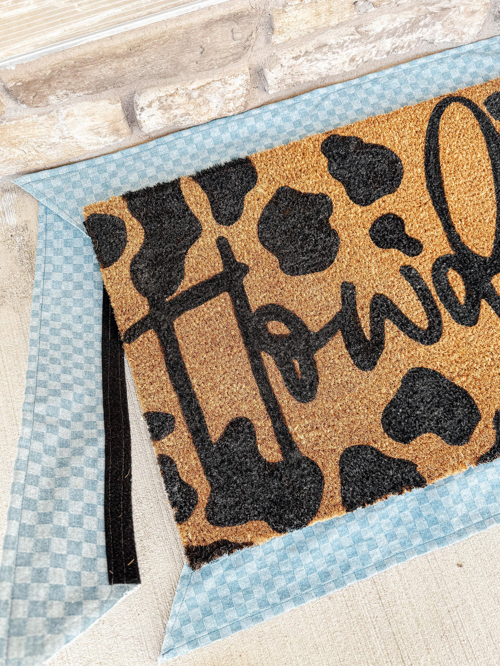 Cowprint Howdy Doormat: Western Home Decor