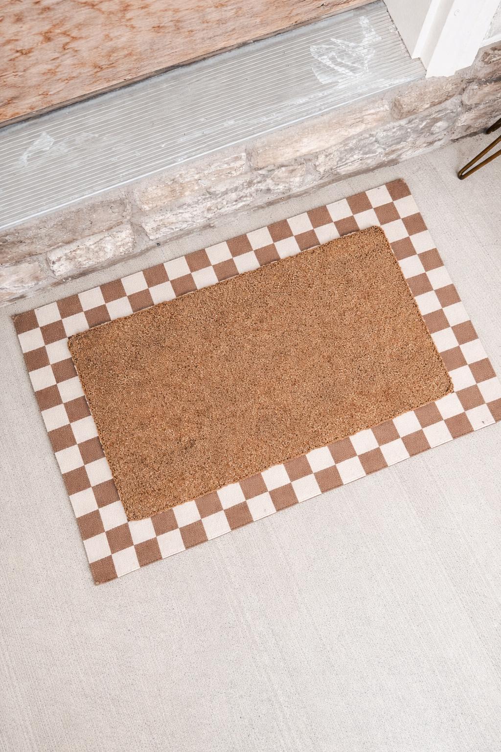 Housewarming, wedding or engagement gift | Personalized last name door mat + layering rug